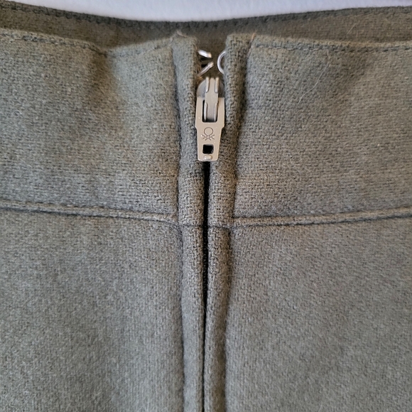 United Colors of Beneton Olive Green Mini Skirt Size Small - Picture 7 of 10